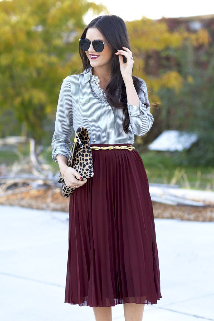 289df7817721756695df2832ee900adb--pleated-skirt-outfit-midi-burgundy-maxi-skirts.jpg