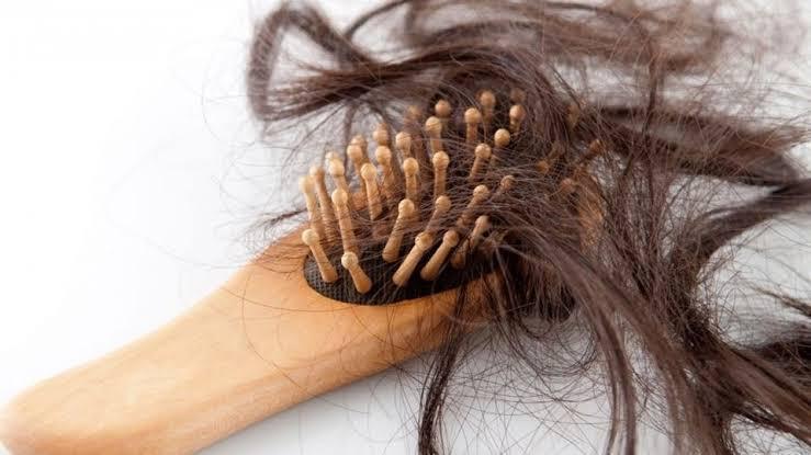 علاج تساقط الشعر بعد البروتين