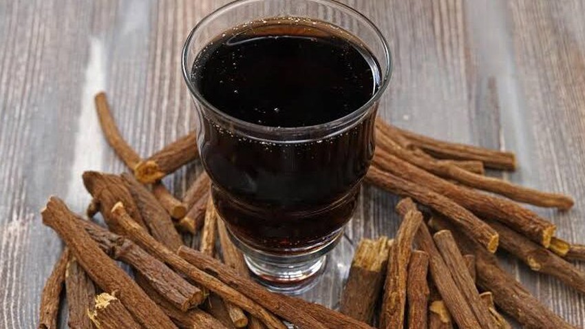 عرق السوس للبشرة