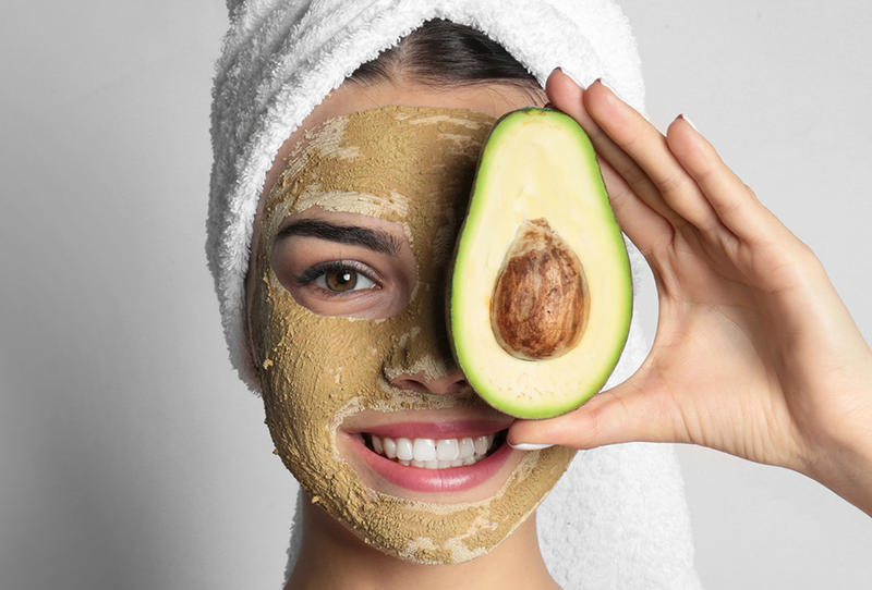 ماسك لتفتيح البشرة بسرعة في 10 دقائق