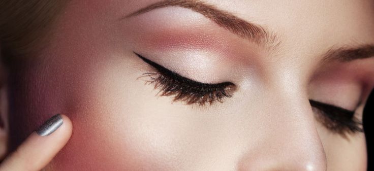 كيفية وضع ظلال العيون