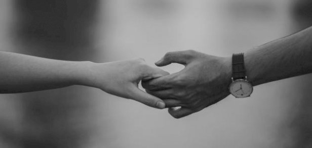 علامات الرجل العاشق الولهان